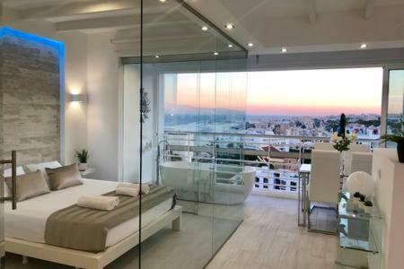 Loft Del Mar - Charming Luxury Apartment At La Roca توريمولينوس المظهر الخارجي الصورة